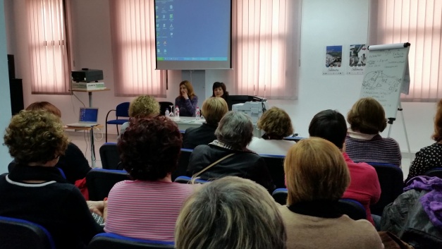 Intervención de Mari Carmen Callejón durante la charla.